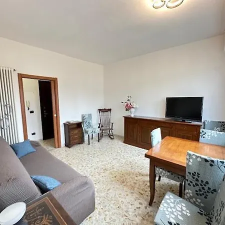 아파트 Loredana 피에트라리구레